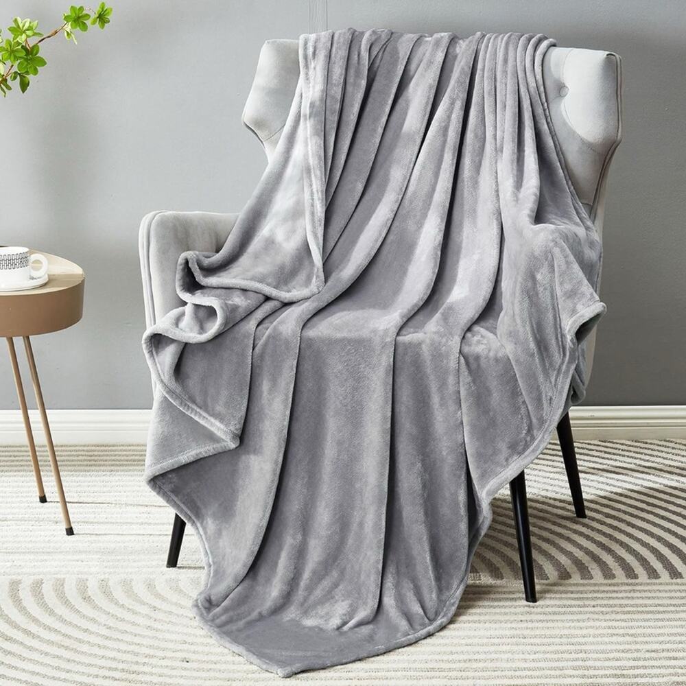 NWT Soft Cozy Plush Fleece Throw Blanket 50" x 60", Solid Shag Minky Lightweight